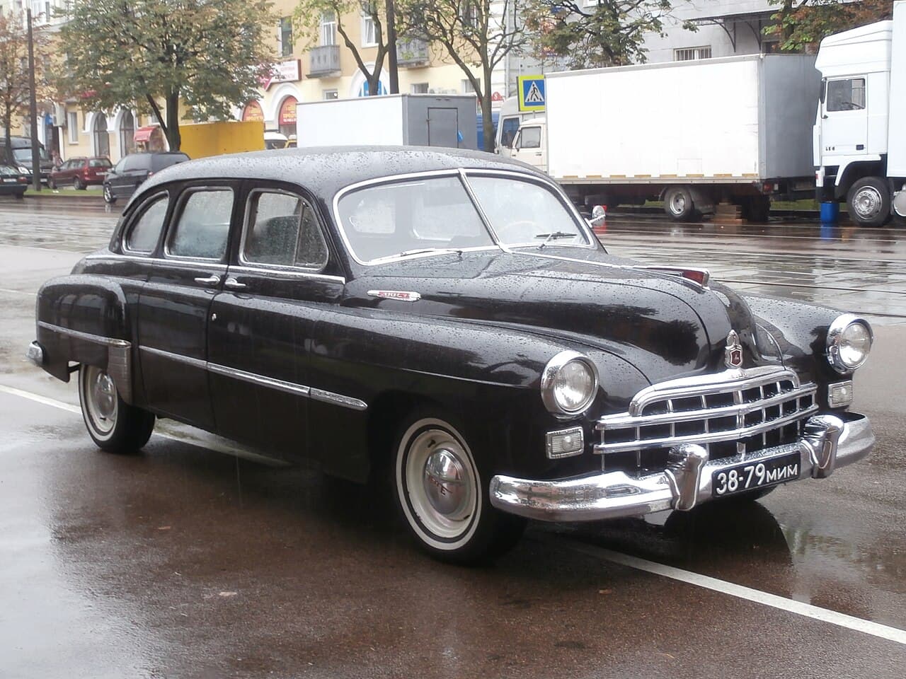 GAZ-12