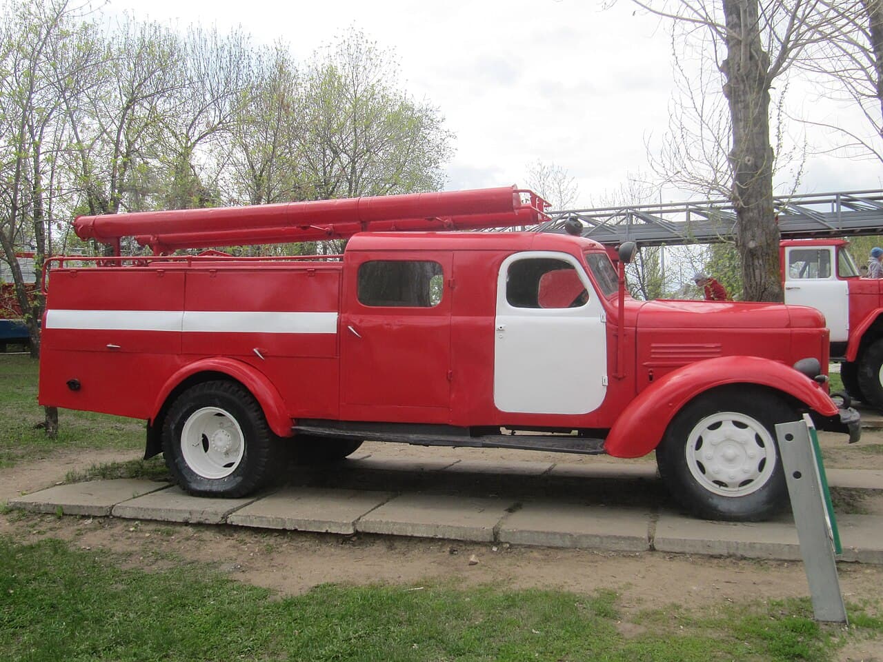 ZIL-164A